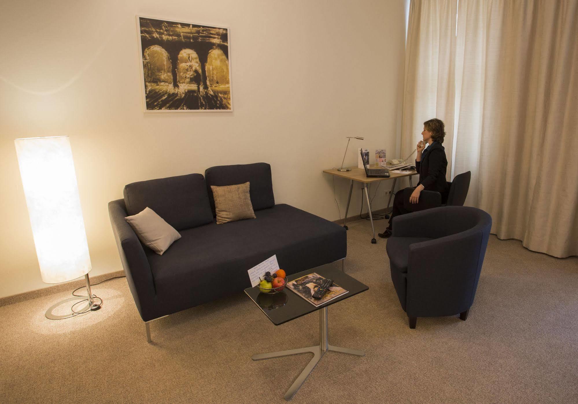 Starlight Suiten Hotel Renngasse ウィーン エクステリア 写真